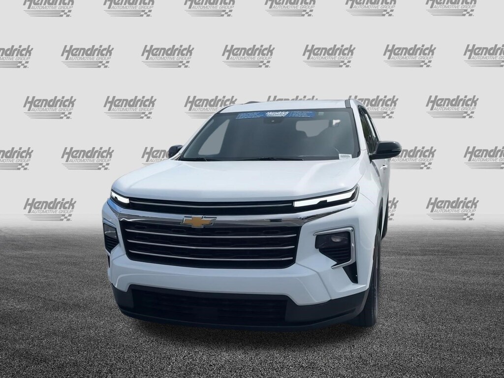 Used 2025 Chevrolet Traverse FWD LT SUV