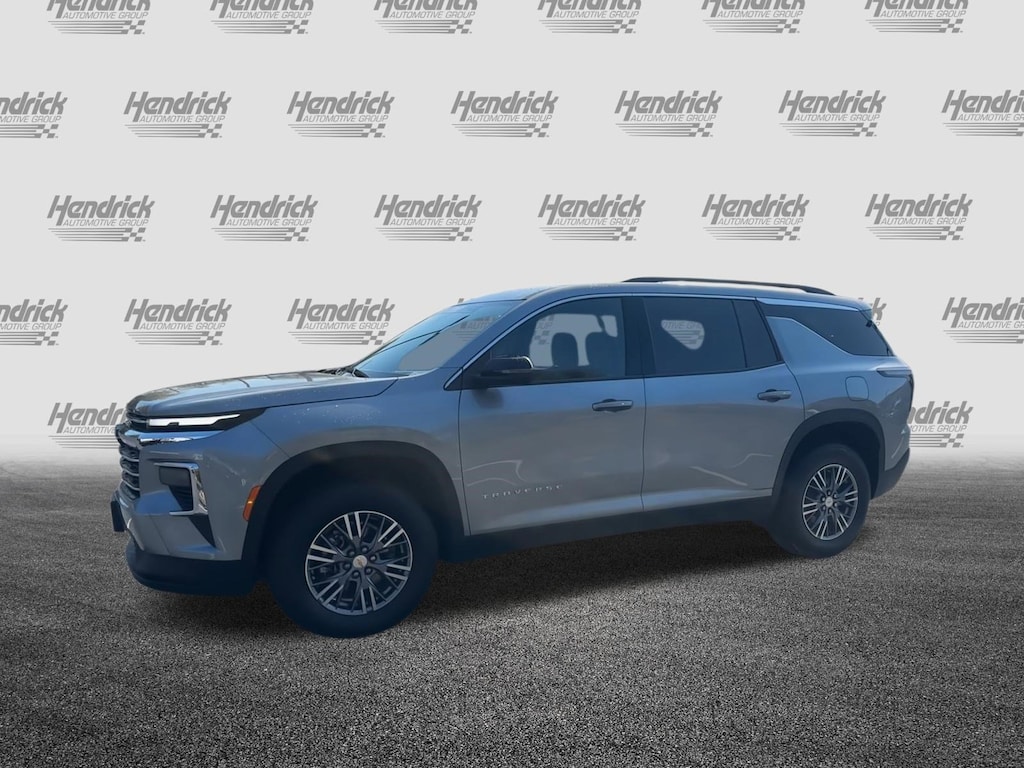 Used 2025 Chevrolet Traverse AWD LT SUV
