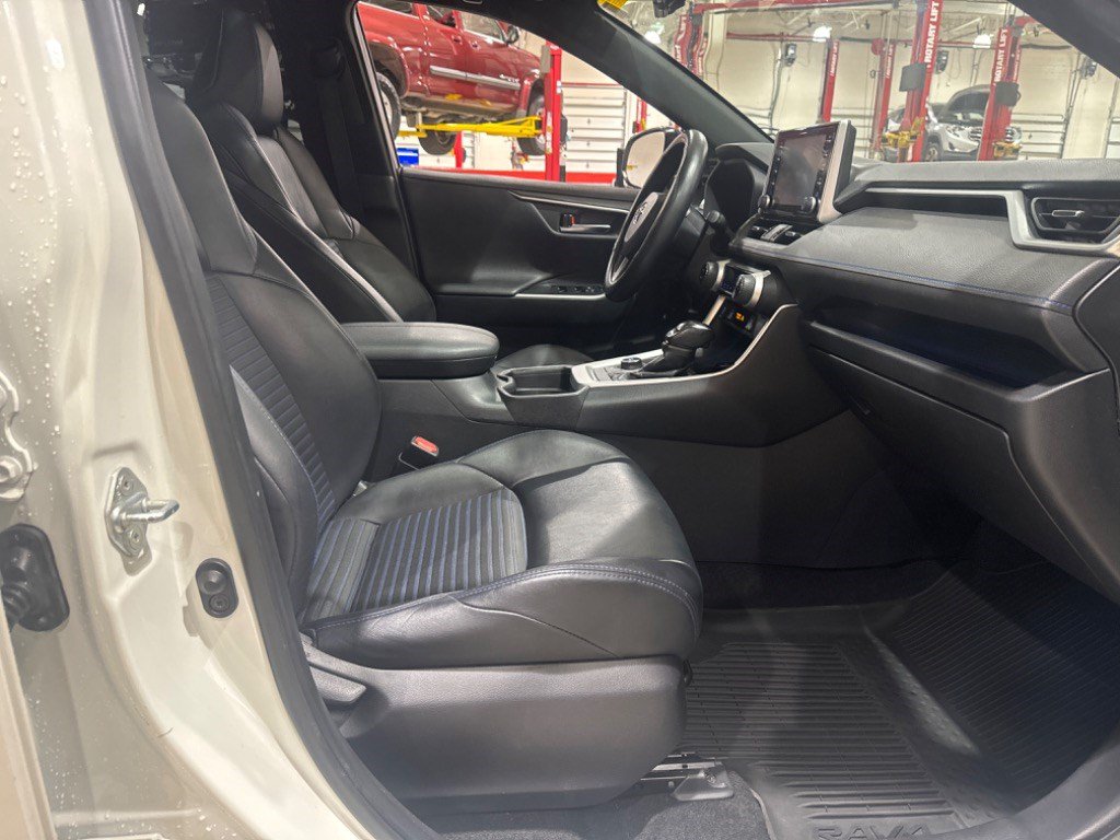 Toyota RAV4 Hybrid XSE