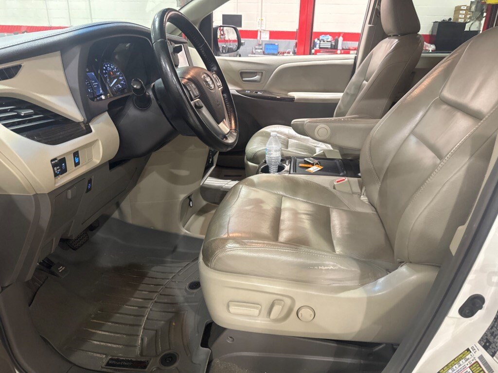 Used 2016 Toyota Sienna XLE Minivan