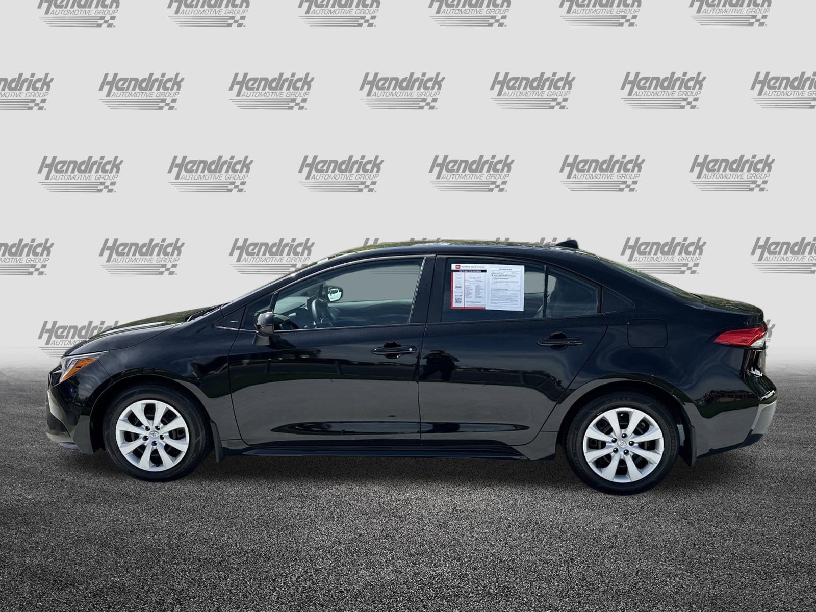 2025 Toyota Corolla LE photo 6