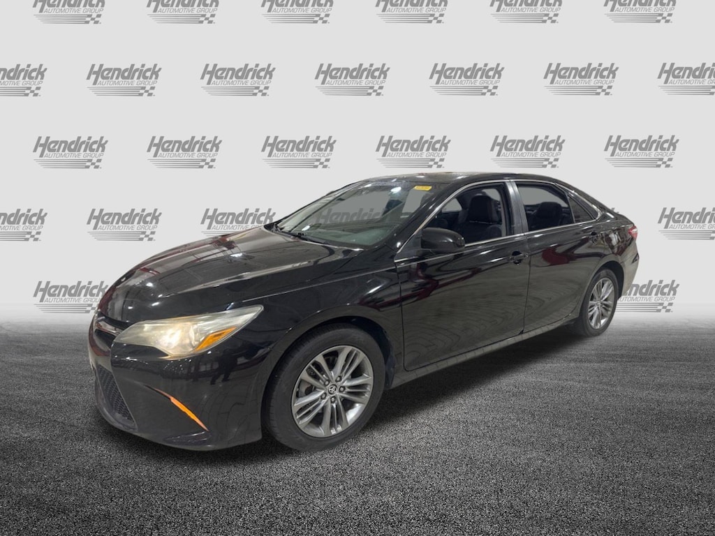 Used 2015 Toyota Camry LE Sedan