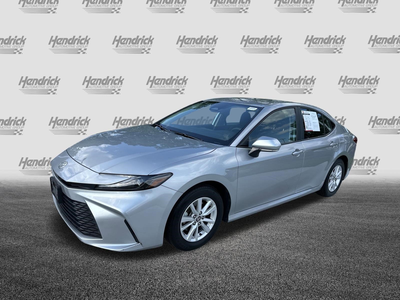 2025 Toyota Camry LE photo 4