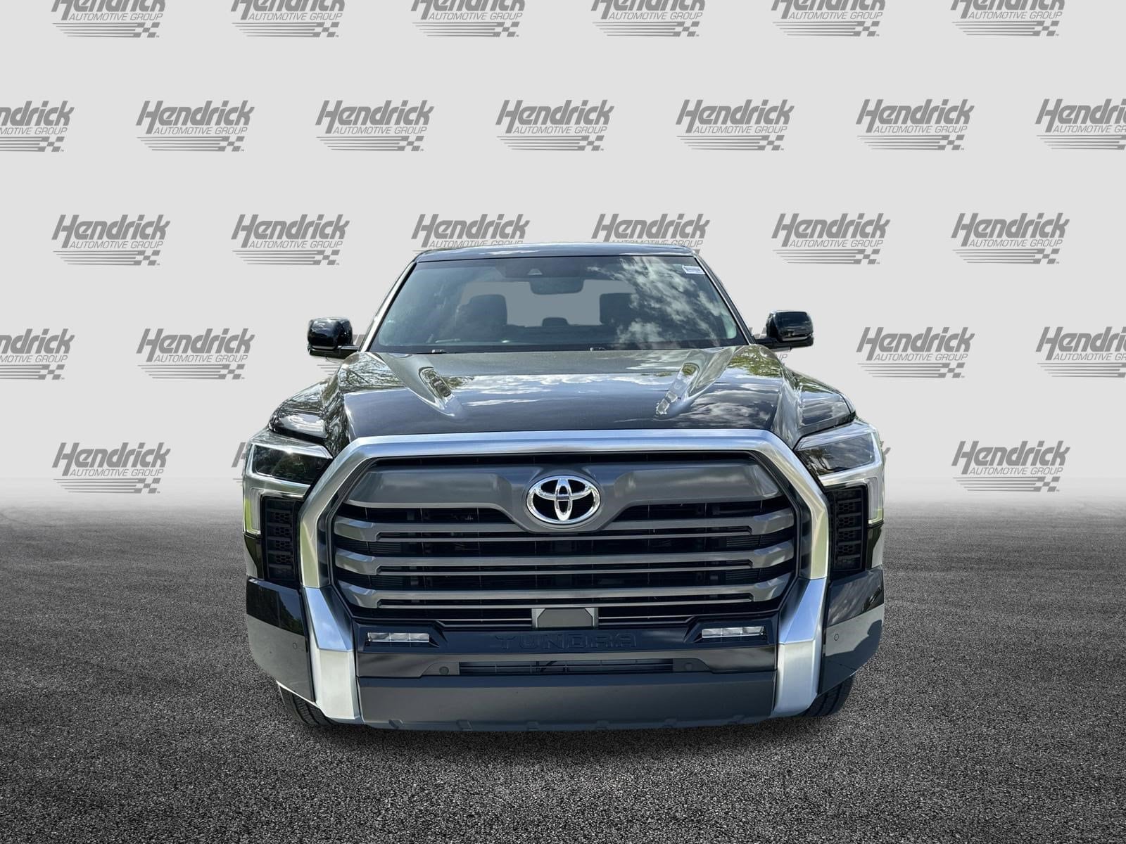 2025 Toyota Tundra 4WD Limited Hybrid photo 2