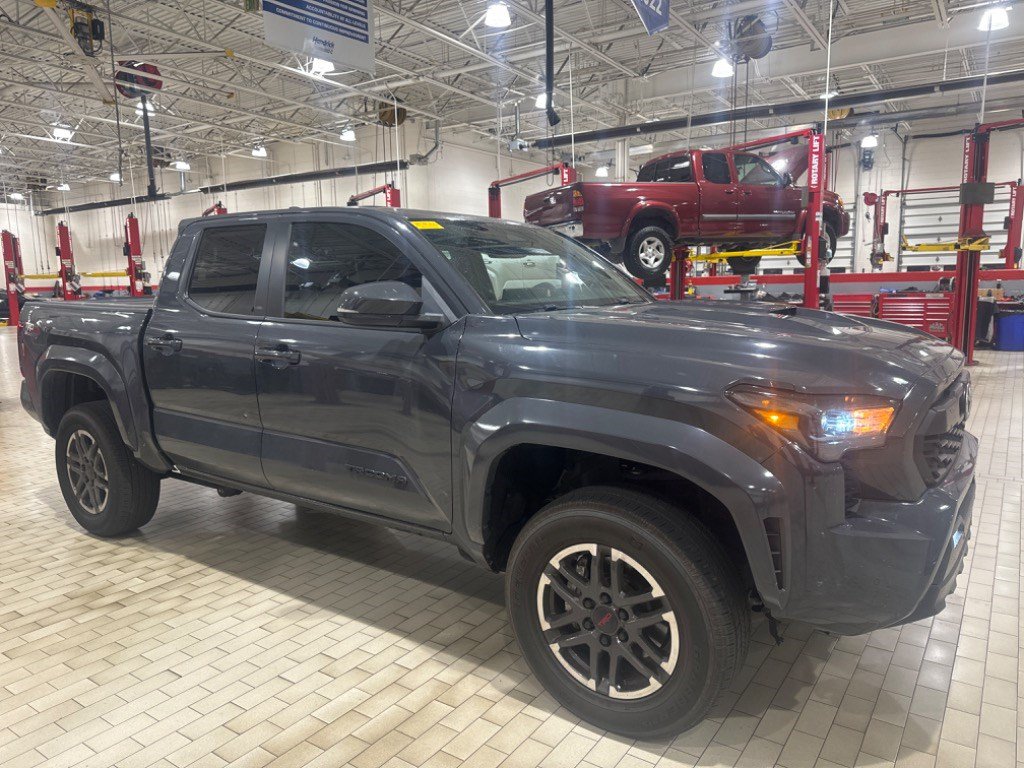 Toyota Tacoma 2WD TRD Sport