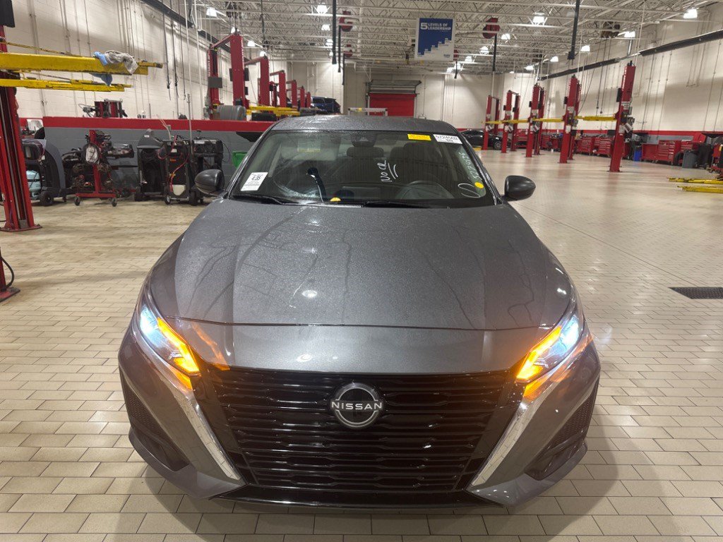 Used 2025 Nissan Altima SV Sedan