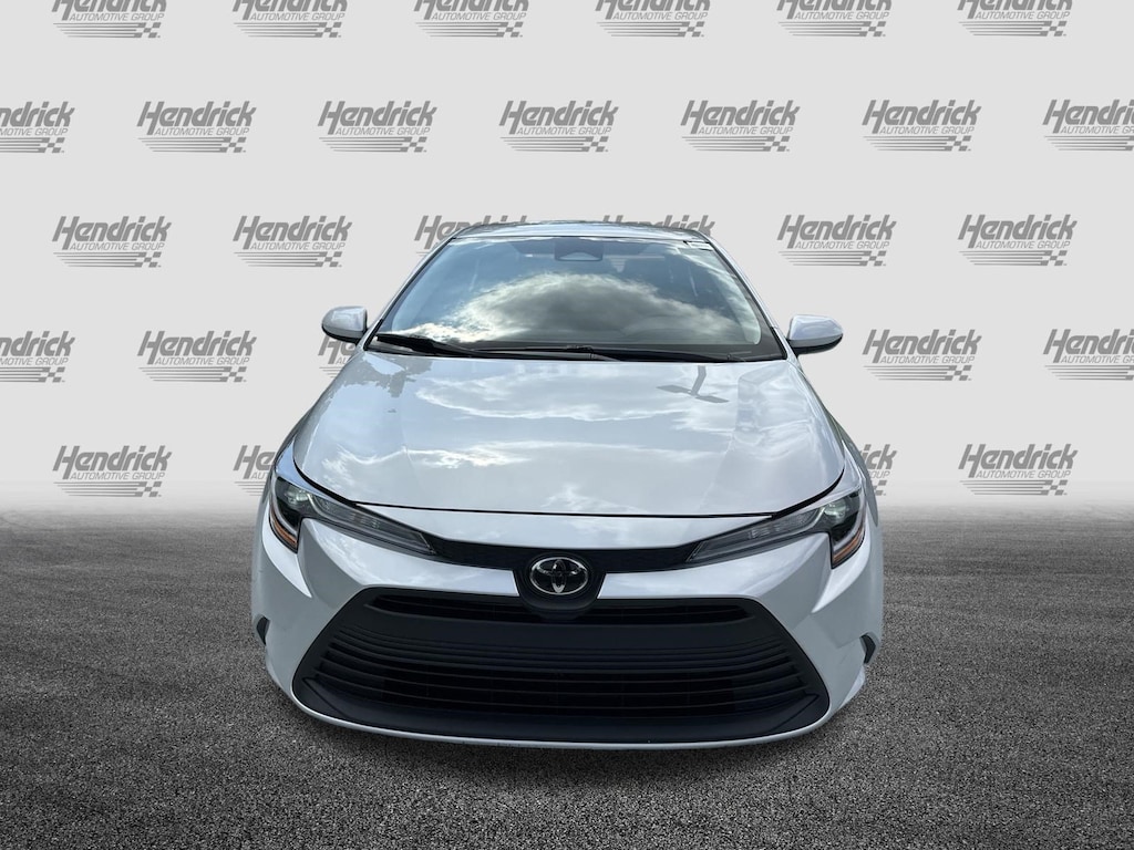 Certified 2025 Toyota Corolla LE Sedan