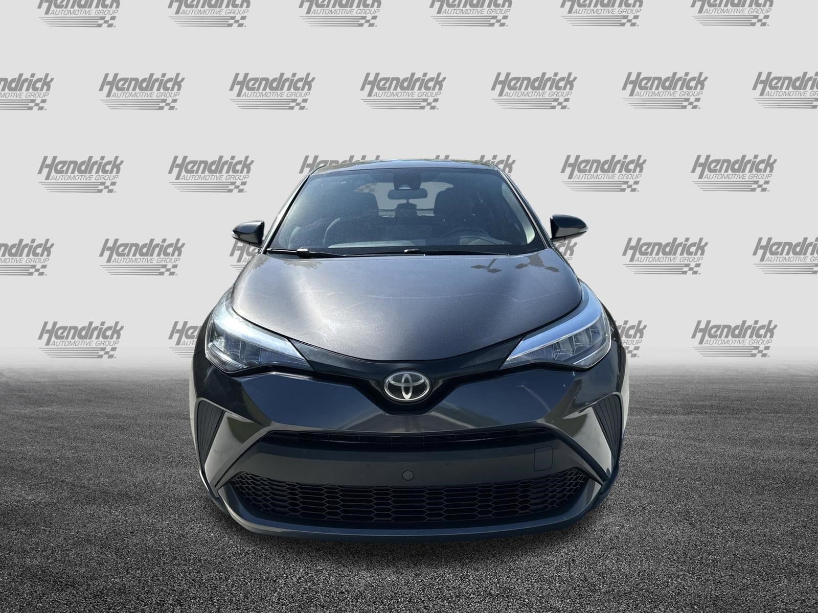 2021 Toyota C-HR XLE photo 2