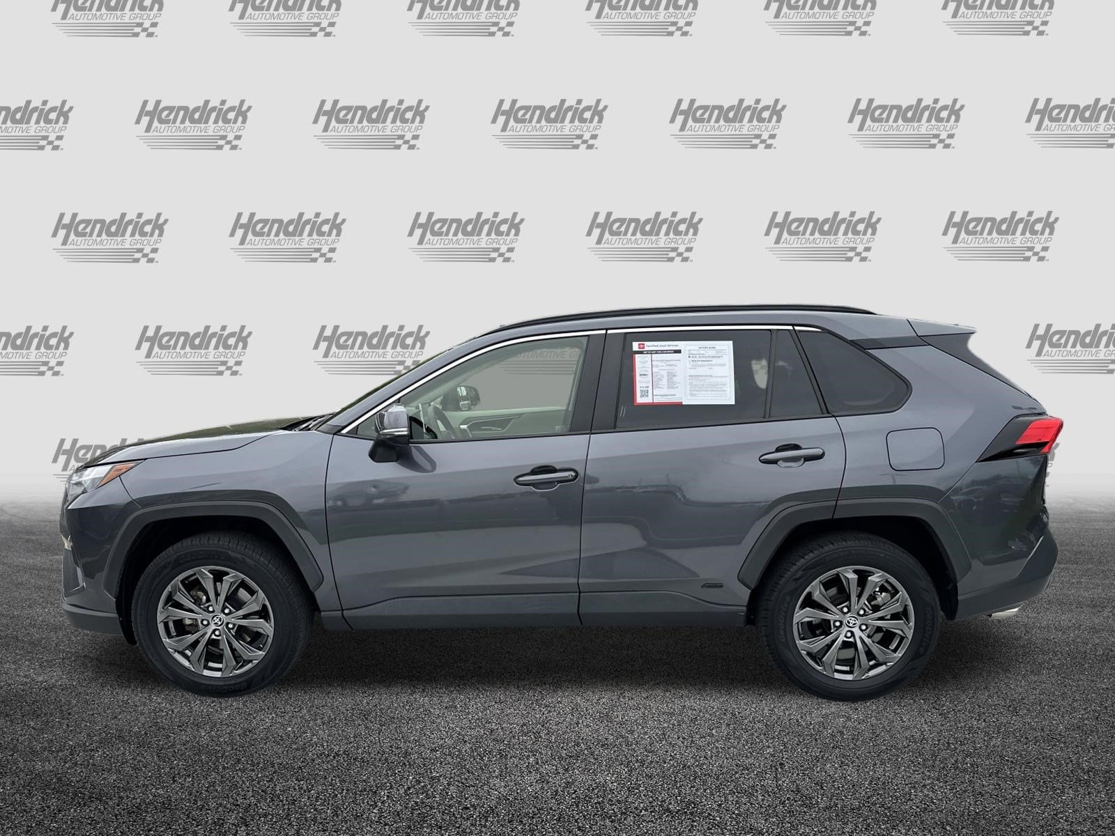 2023 Toyota RAV4 Hybrid XLE Premium photo 6