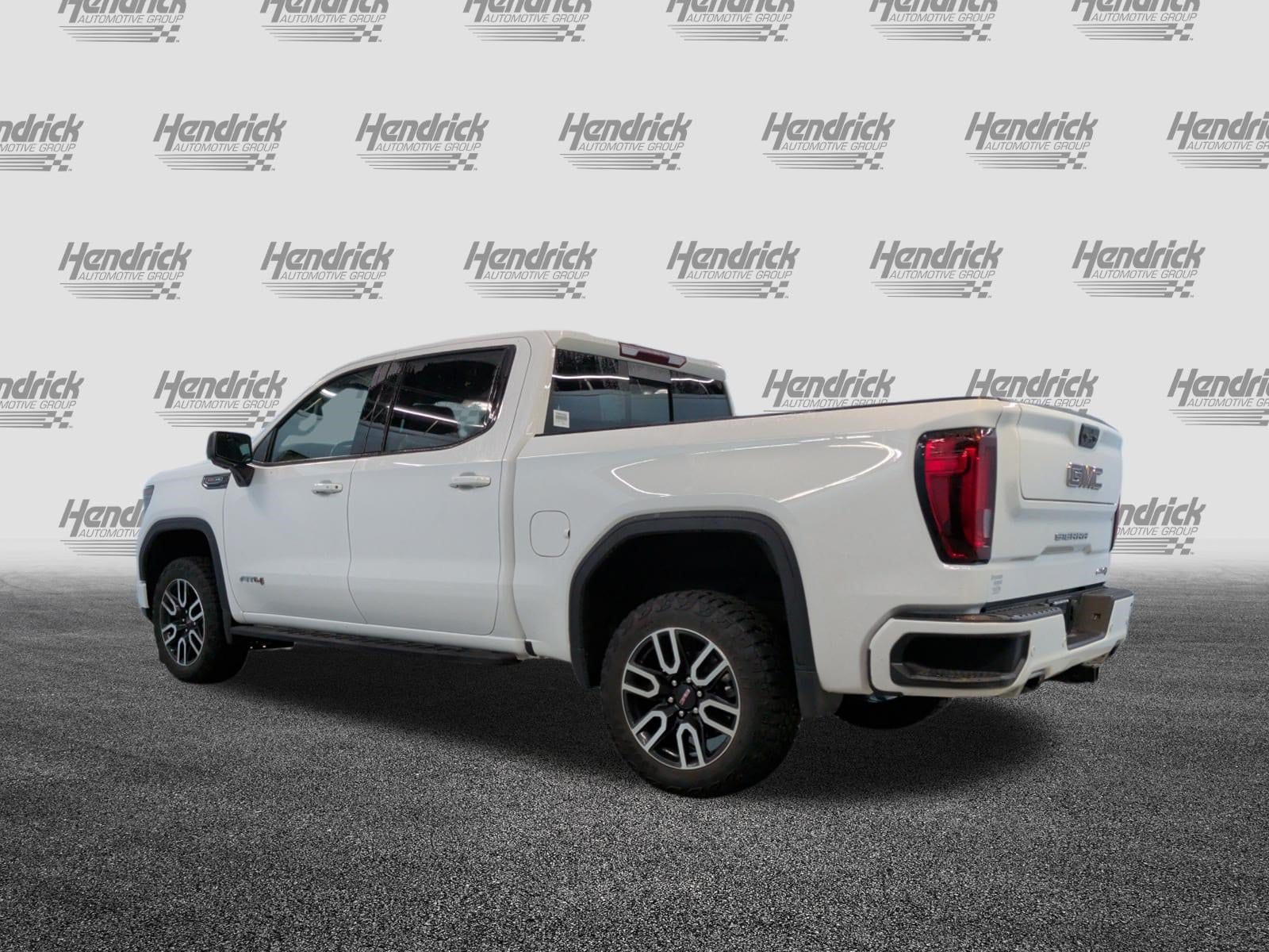 2024 GMC Sierra 1500 AT4 - Photo 9
