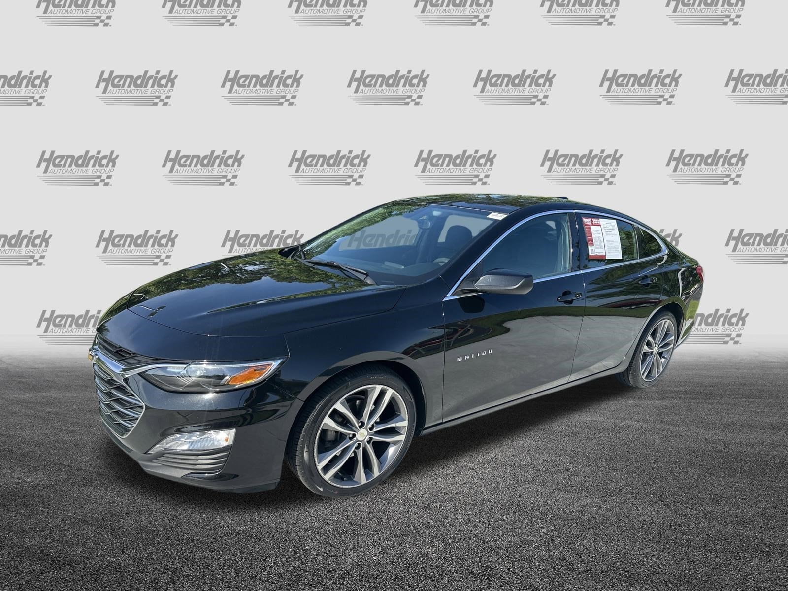 2021 Chevrolet Malibu LT photo 4