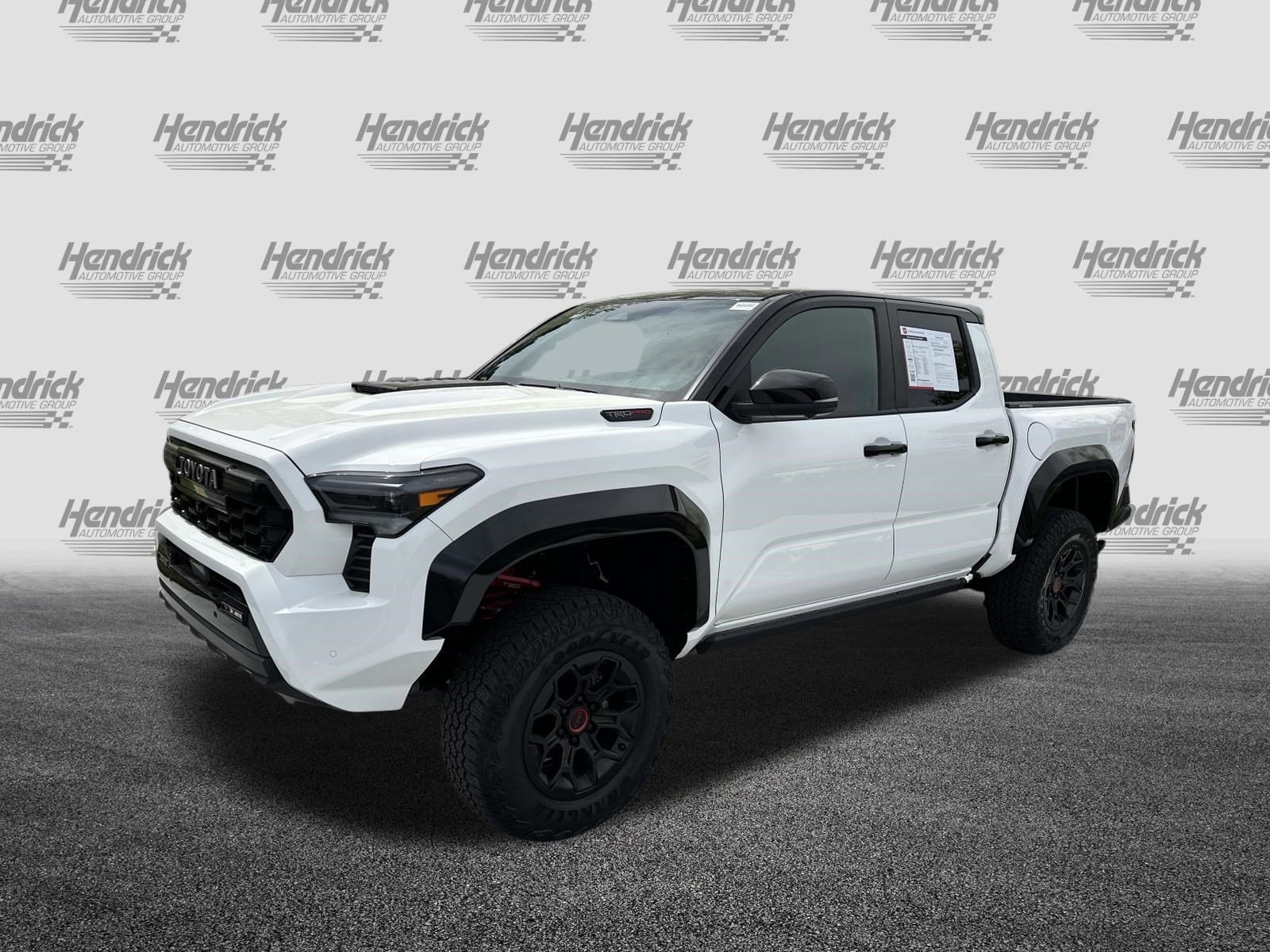 2025 Toyota Tacoma 4WD TRD Pro Hybrid photo 4