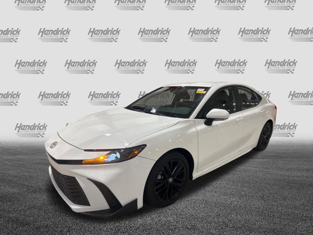 Used 2025 Toyota Camry SE Sedan
