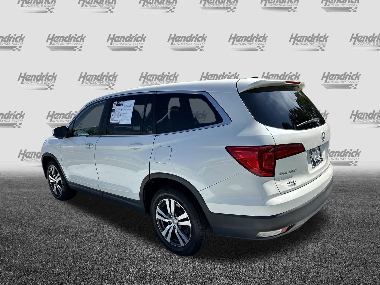 2017 Honda Pilot EX-L photo 3