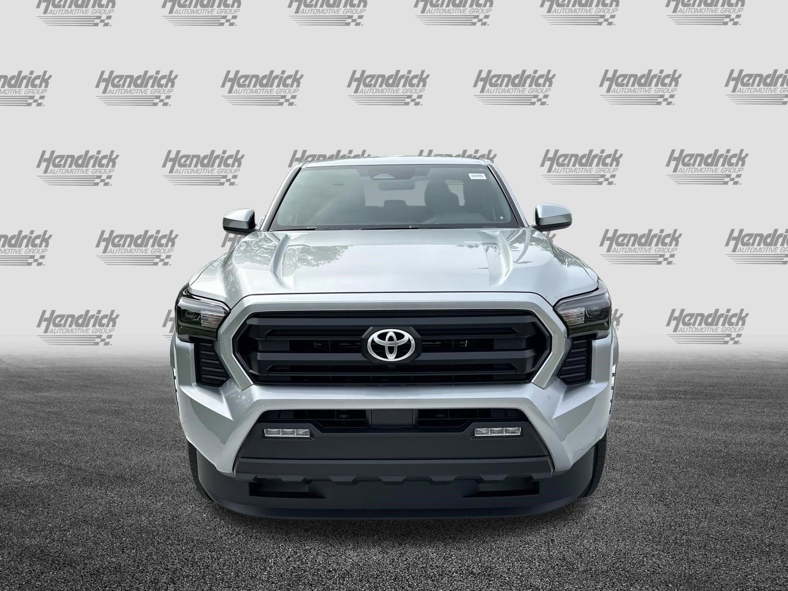 2025 Toyota Tacoma 2WD SR5 photo 2