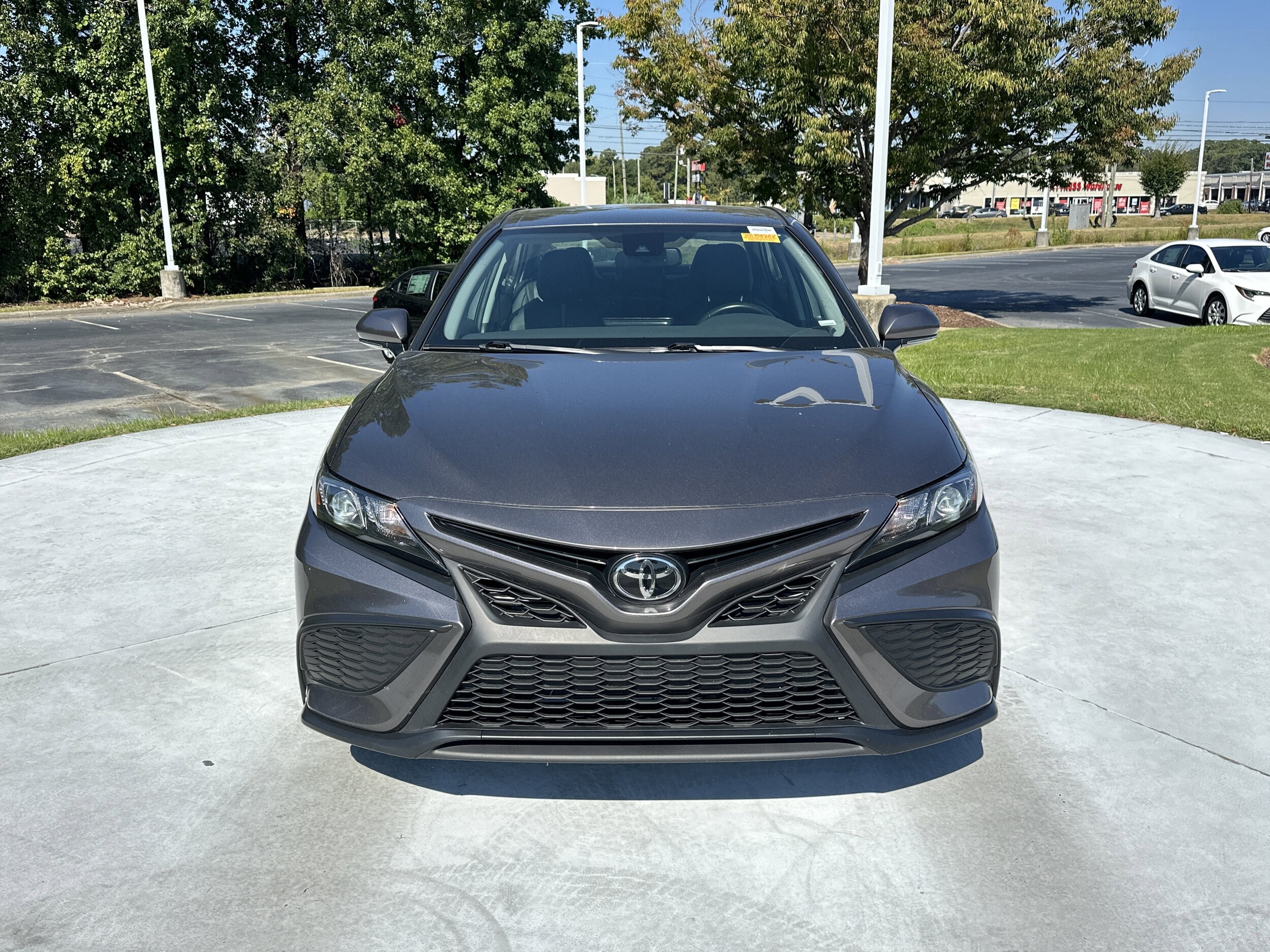 2024 Toyota Camry SE photo 2