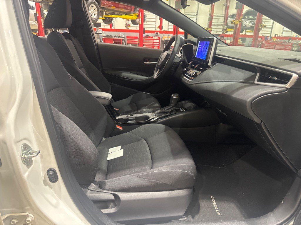 Toyota Corolla Hatchback SE