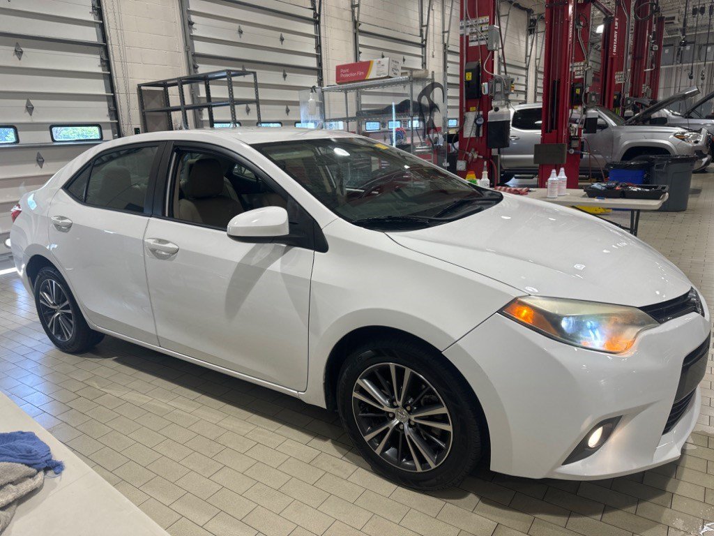 Toyota Corolla LE Plus
