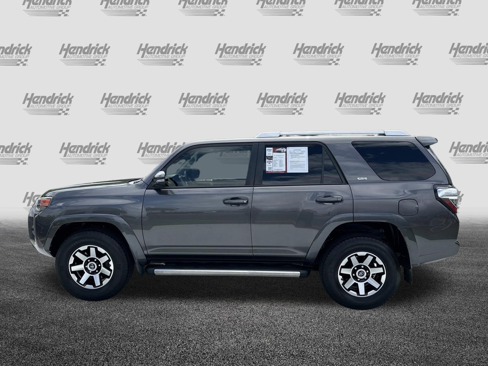 2018 Toyota 4Runner SR5 Premium photo 5