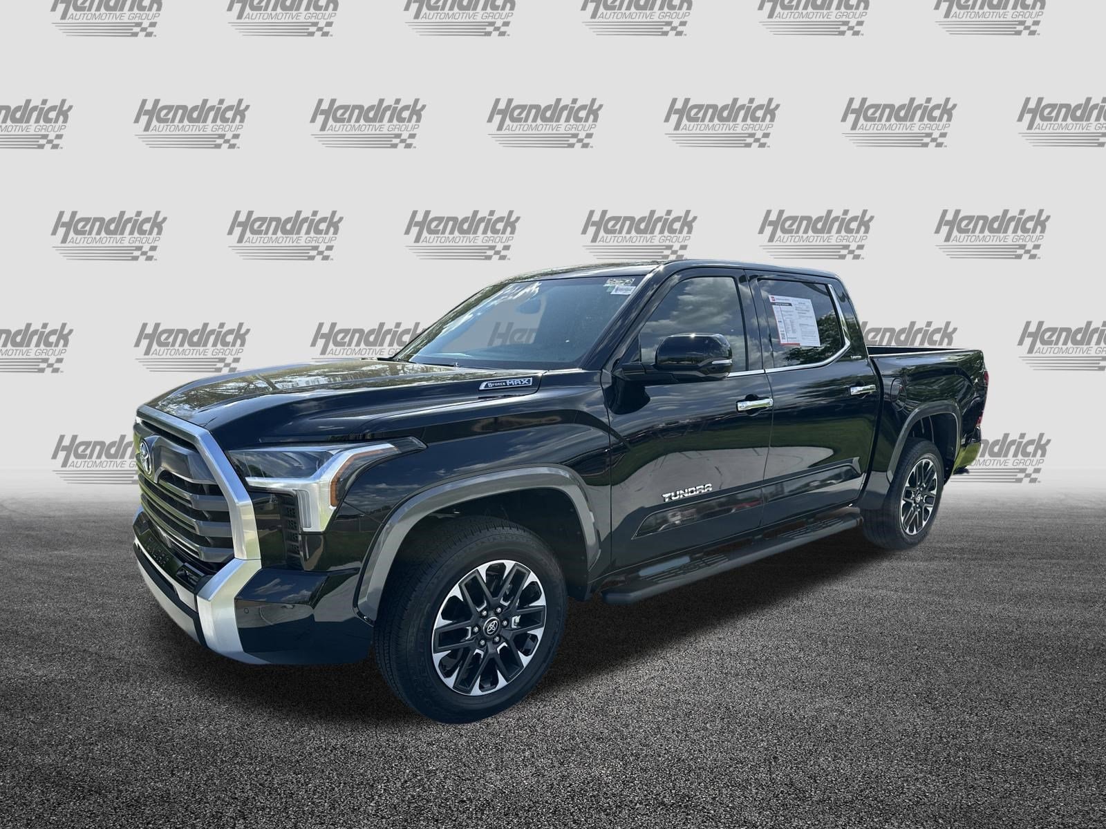 2025 Toyota Tundra 4WD Limited Hybrid photo 4