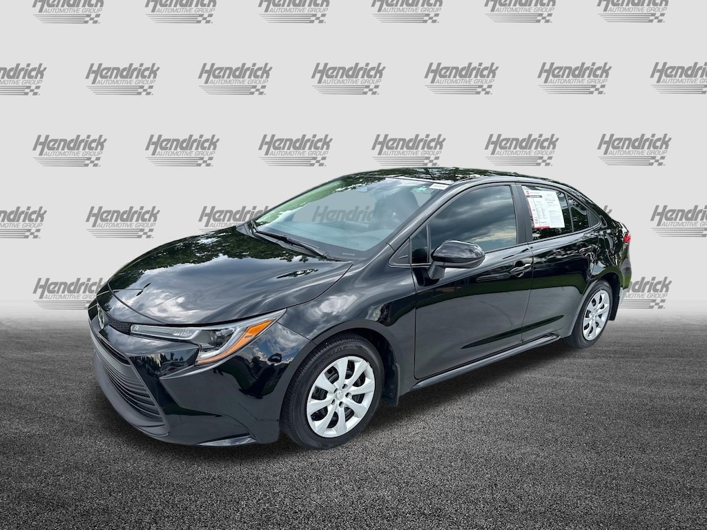 Certified 2025 Toyota Corolla LE Sedan