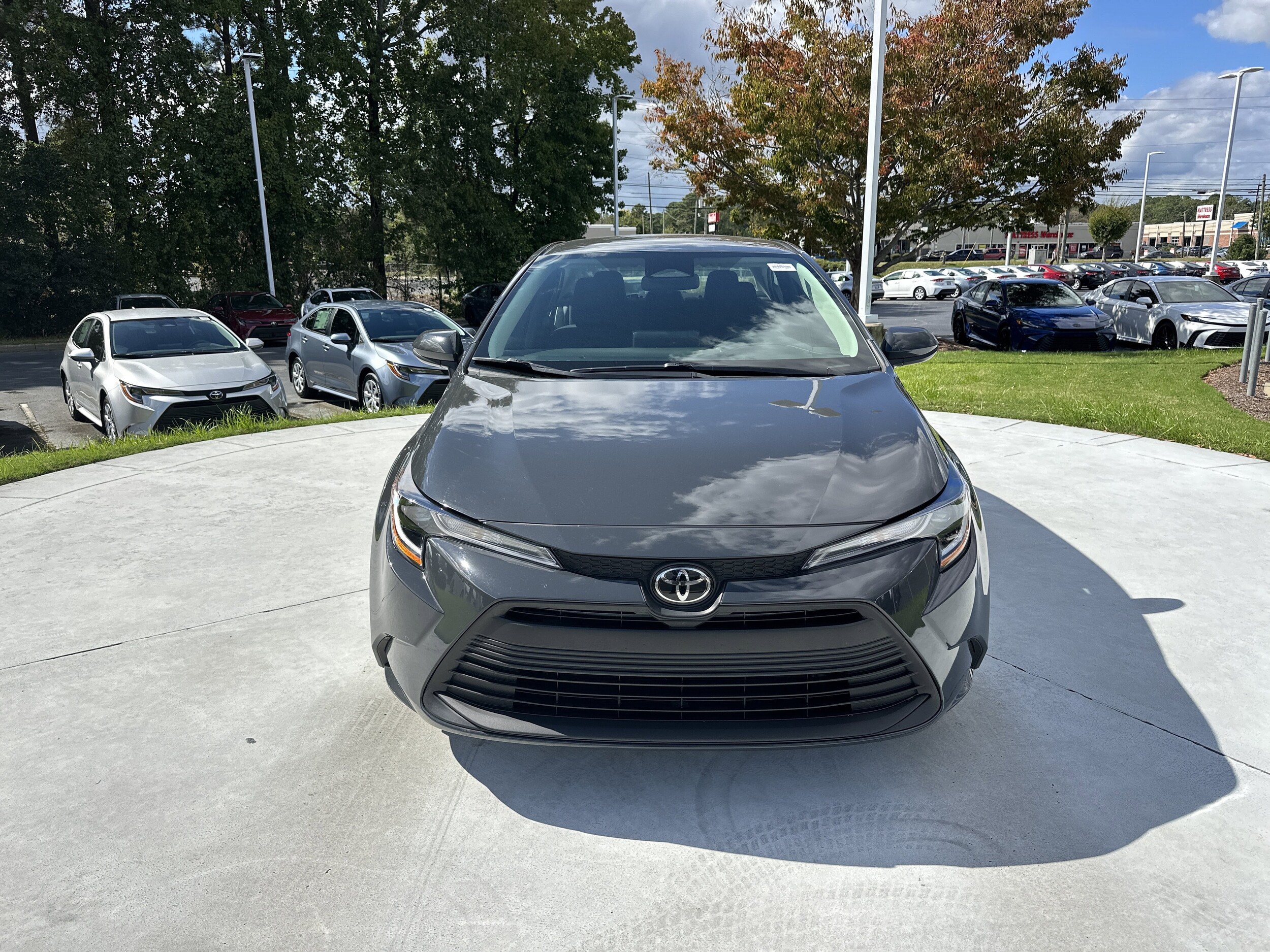 2024 Toyota Corolla LE photo 2