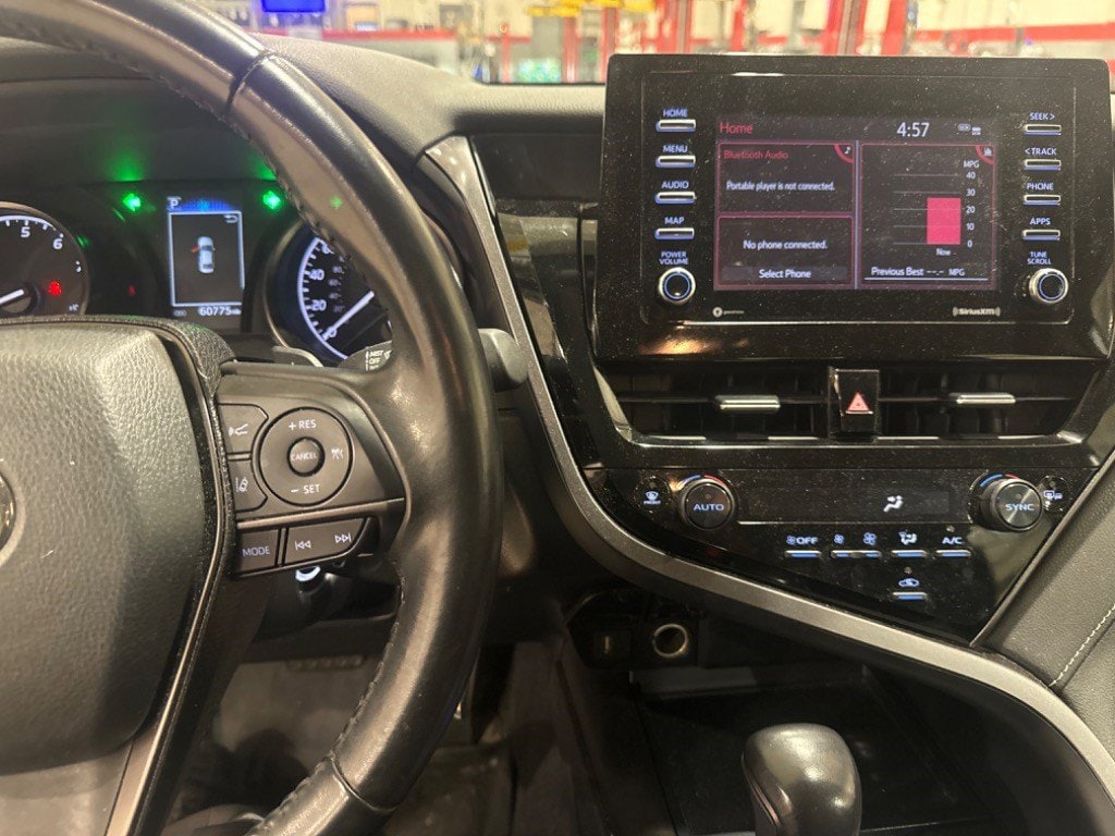 2023 Toyota Camry SE photo 2