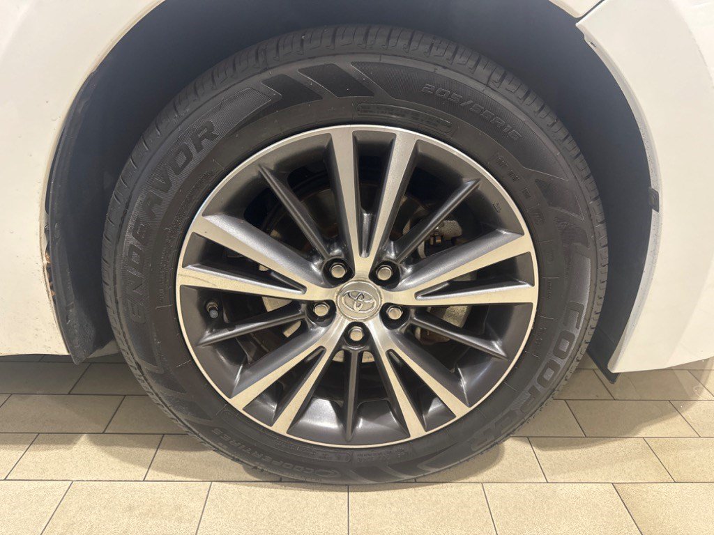 Toyota Corolla LE Plus