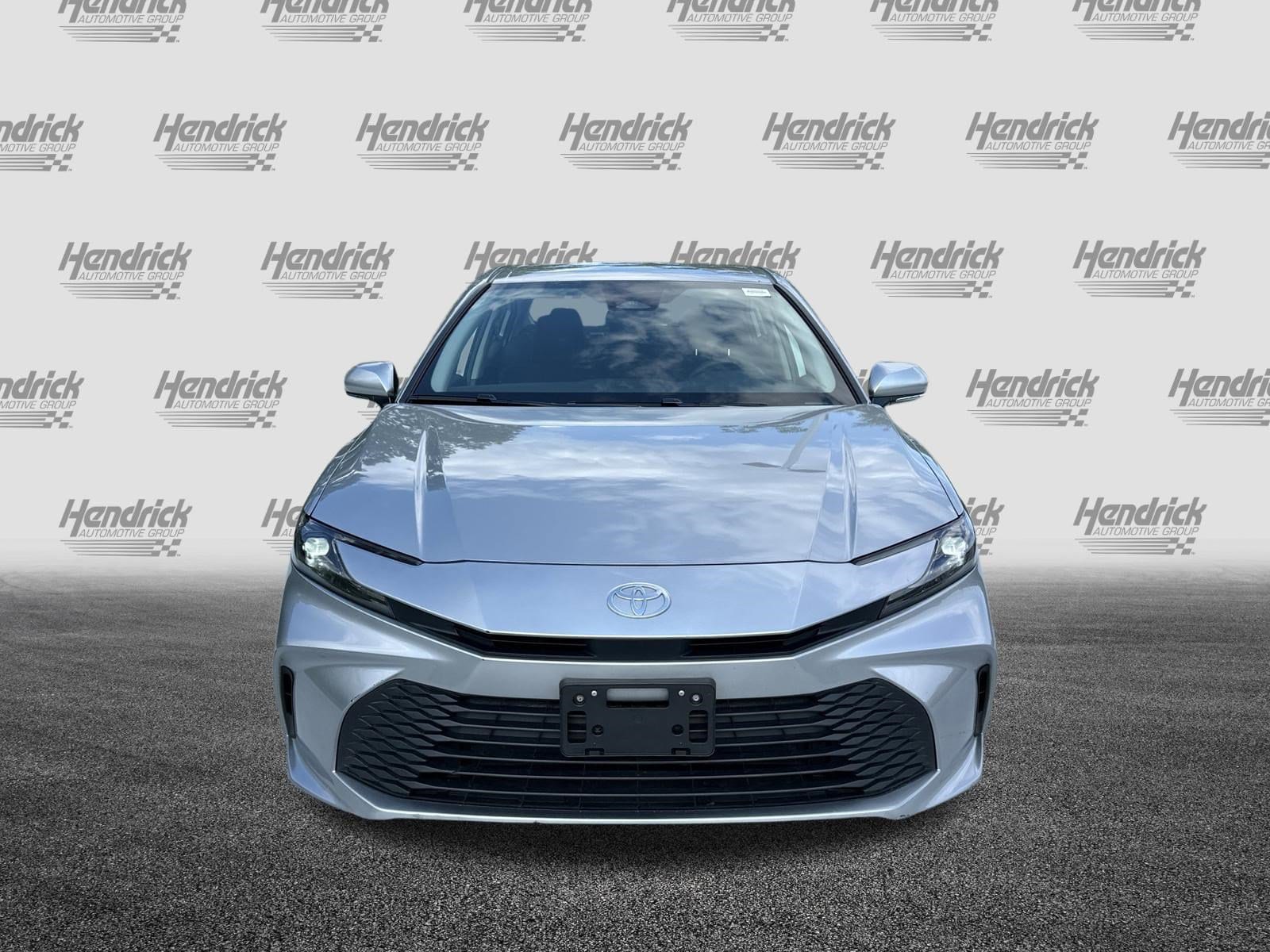 2025 Toyota Camry LE photo 2