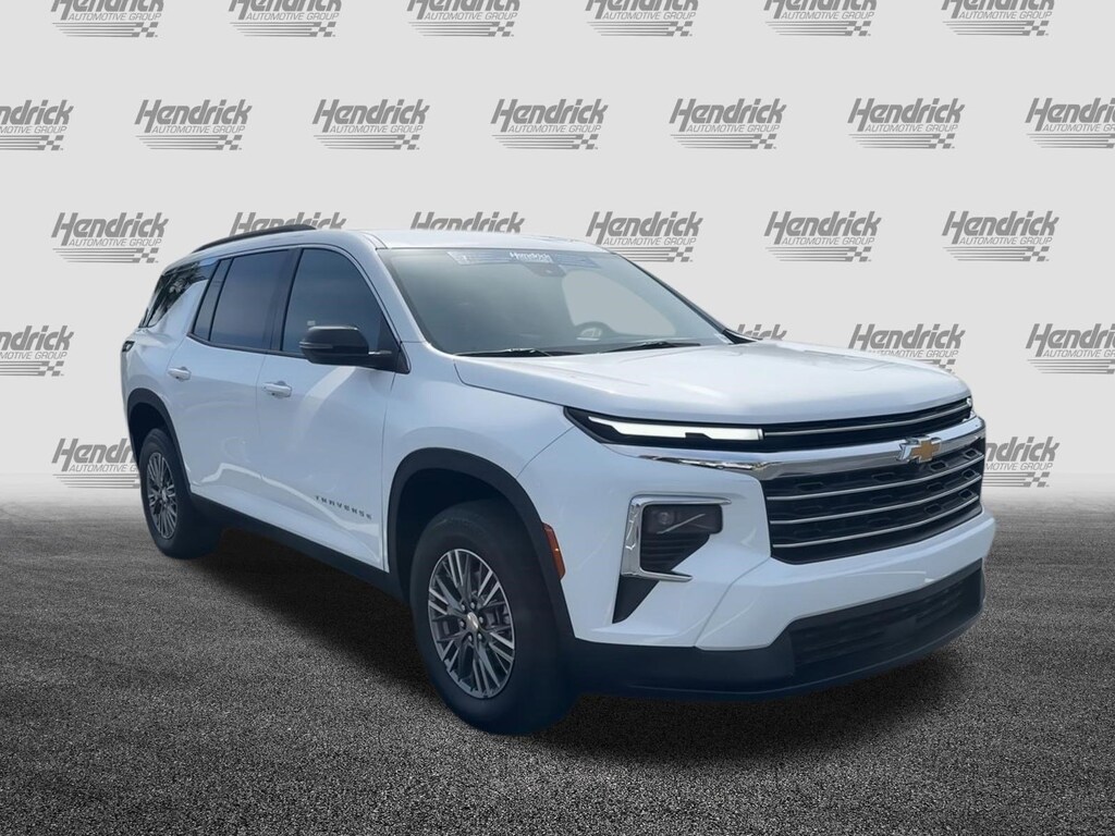 Used 2025 Chevrolet Traverse FWD LT SUV