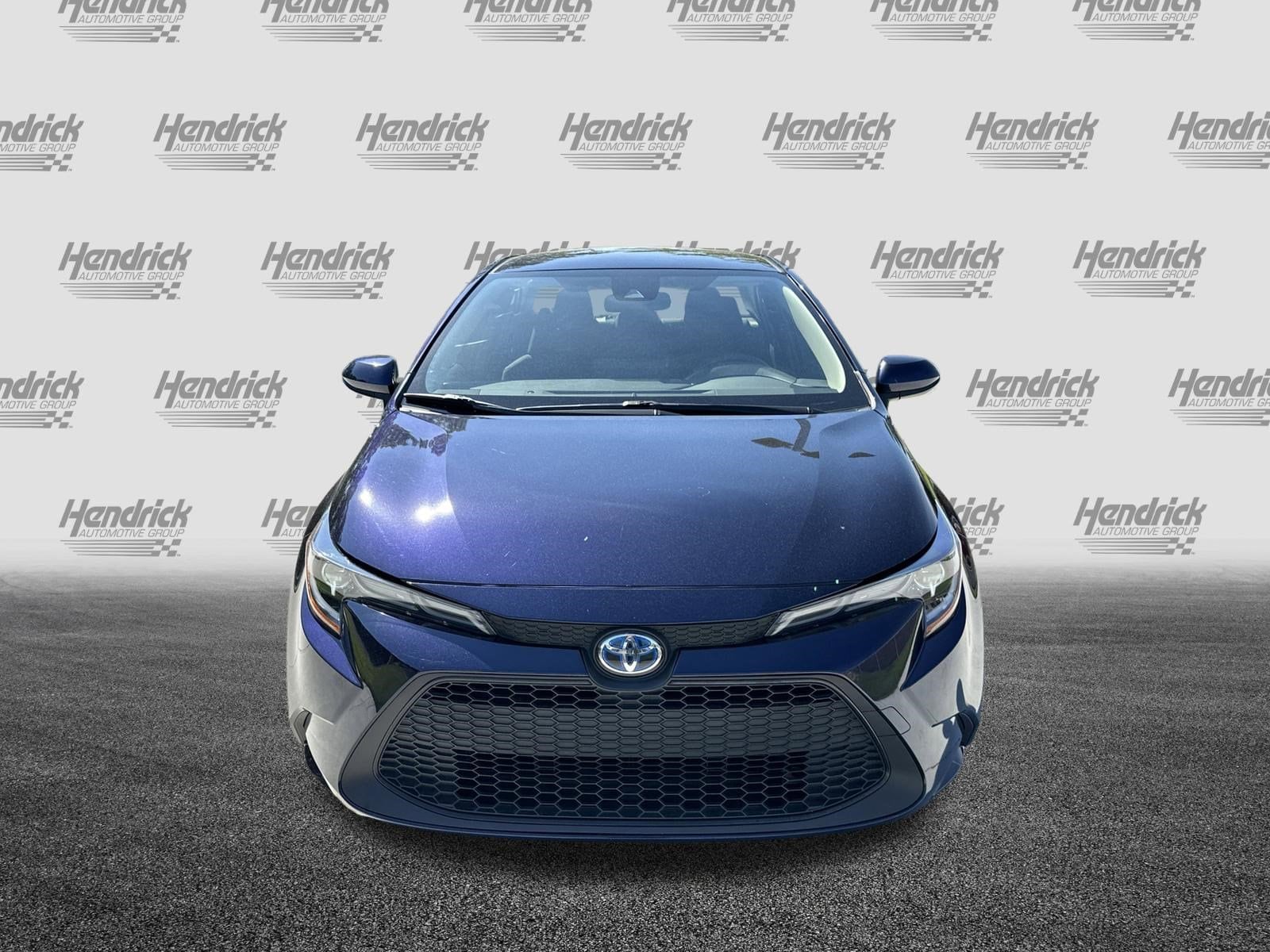 2022 Toyota Corolla Hybrid LE photo 2