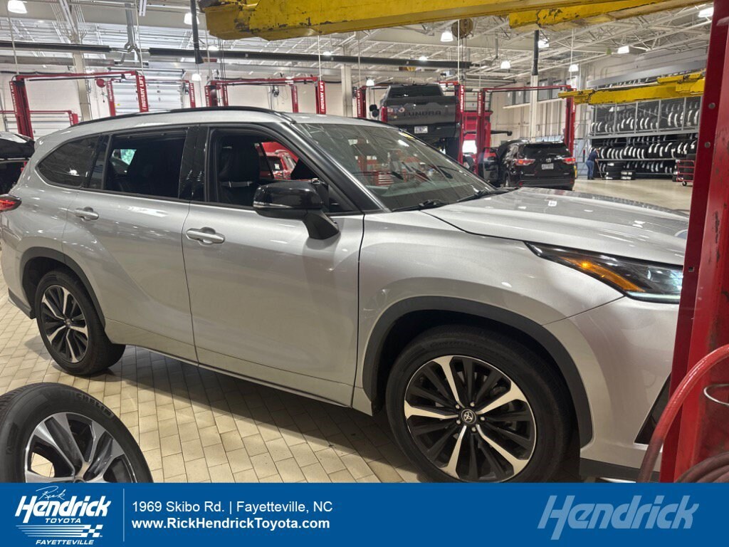 Certified 2022 Toyota Highlander XSE SUV