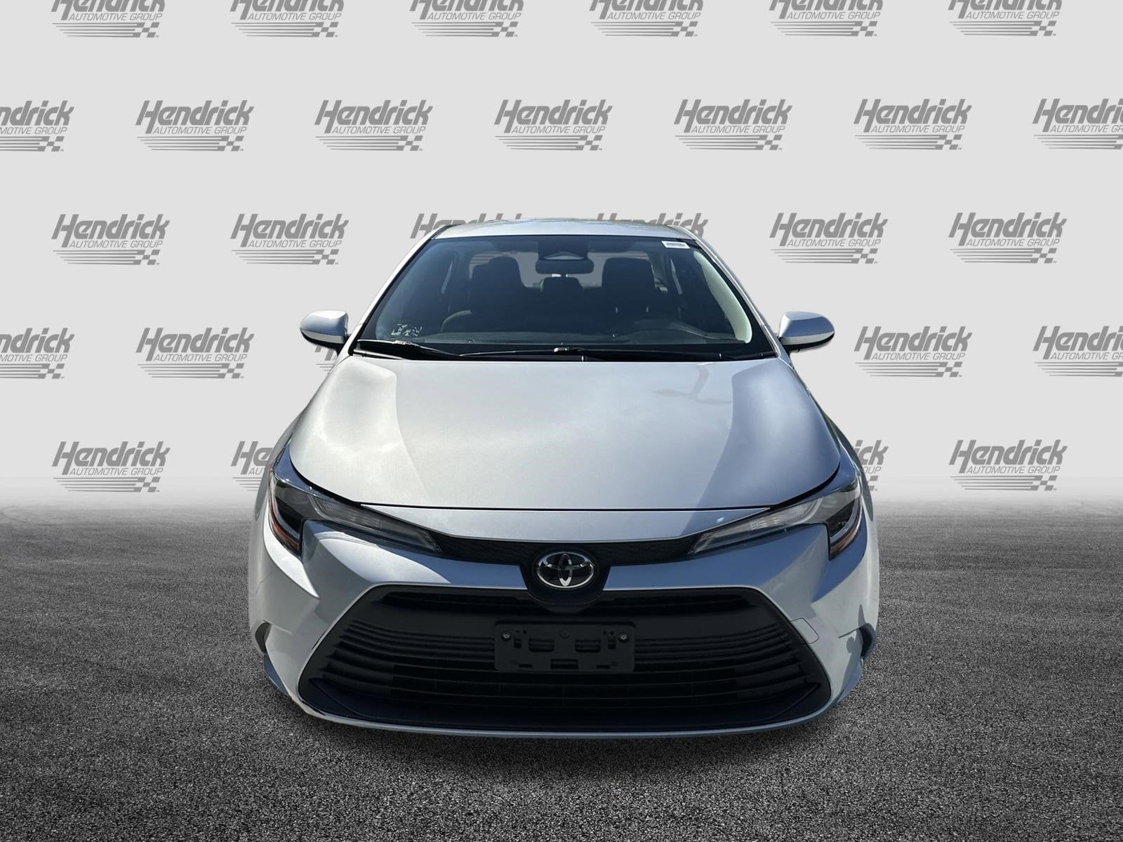 2024 Toyota Corolla LE photo 2