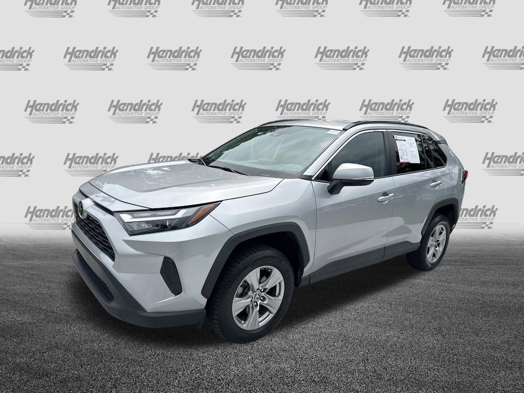 Used 2022 Toyota RAV4 XLE SUV