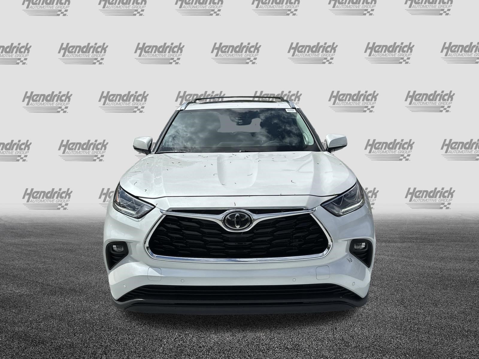 2024 Toyota Highlander Limited photo 2