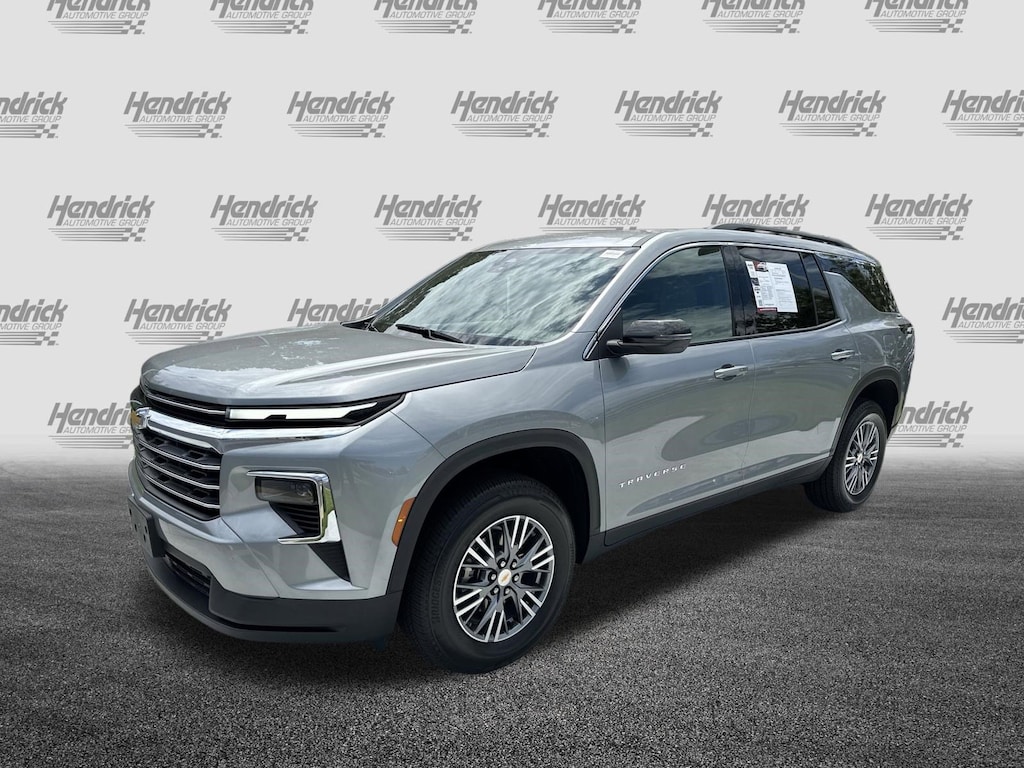 Used 2025 Chevrolet Traverse AWD LT SUV