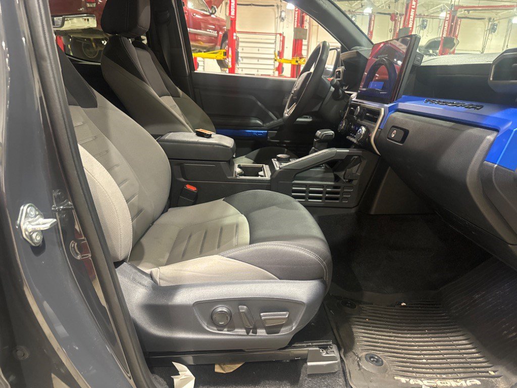 Toyota Tacoma 2WD TRD Sport