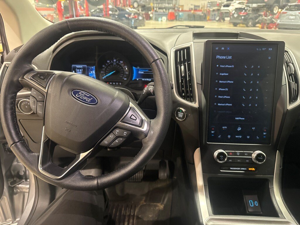 Used 2024 Ford Edge SEL SUV
