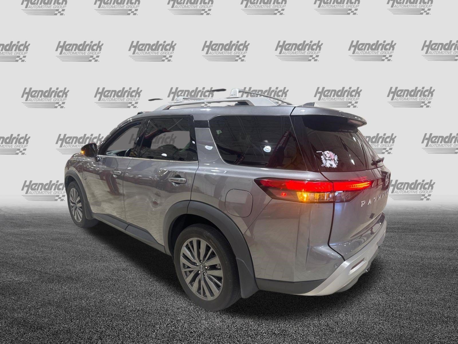 Nissan Pathfinder SL