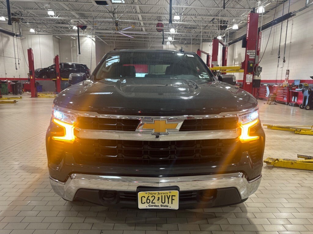 Used 2025 Chevrolet Silverado 1500 LT Pickup