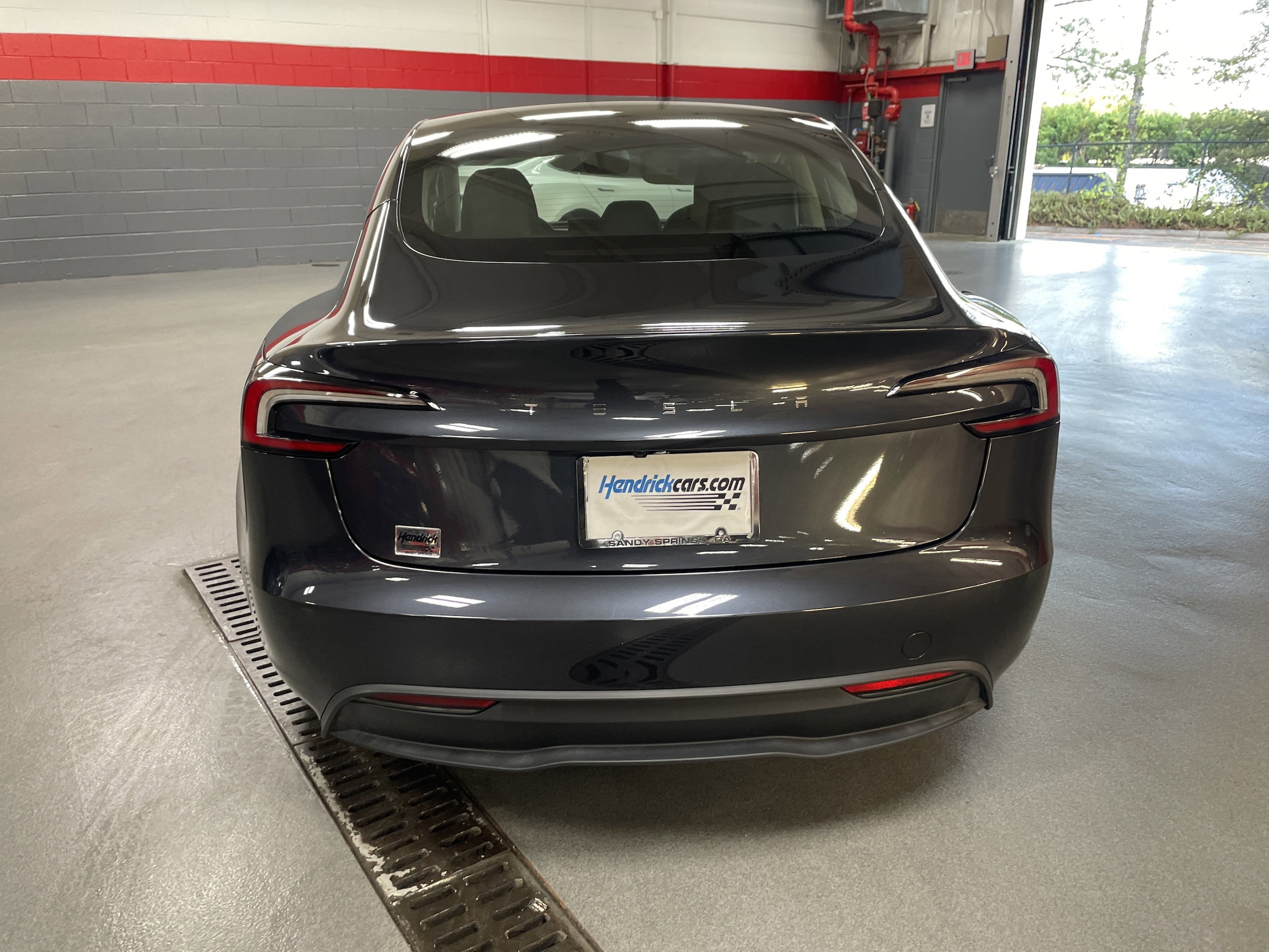 2025 Tesla Model 3 Long Range photo 3