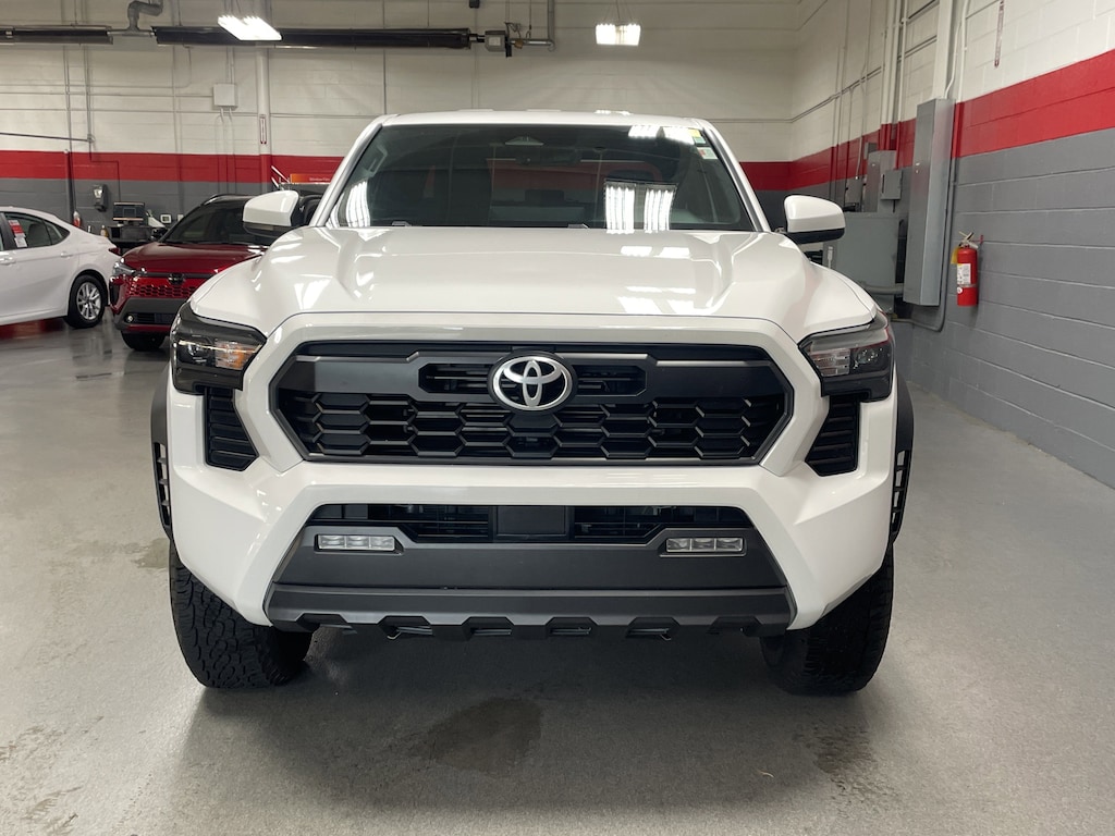 Used 2025 Toyota Tacoma 4WD TRD Off Road Pickup