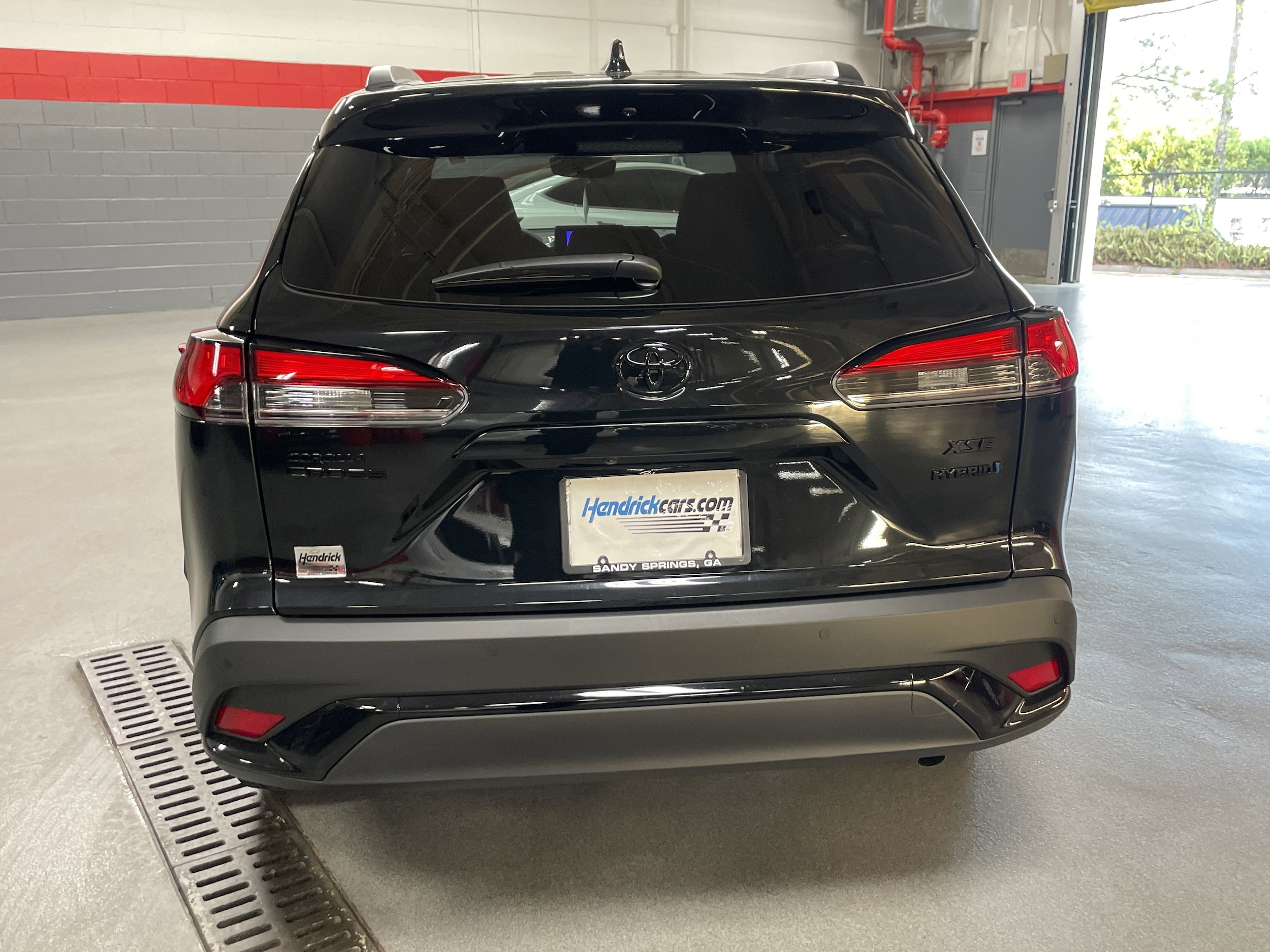 2024 Toyota Corolla Cross Hybrid XSE photo 3