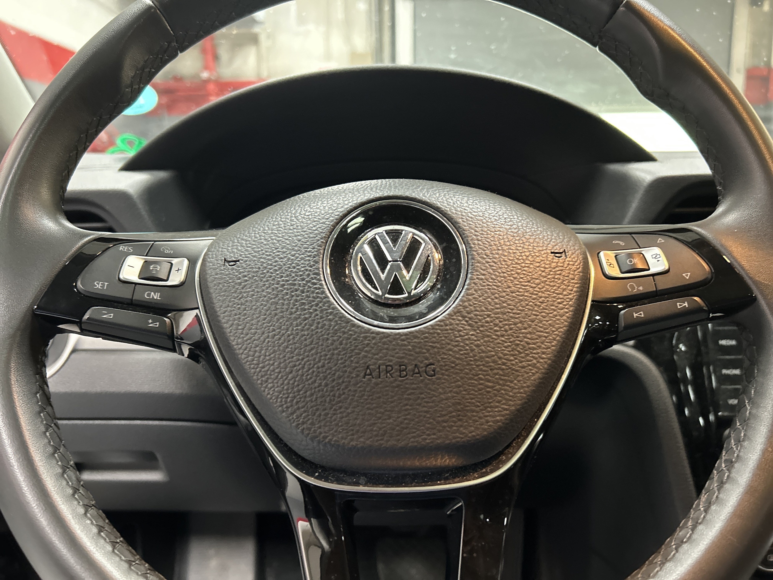 Volkswagen Passat 2.0T SE