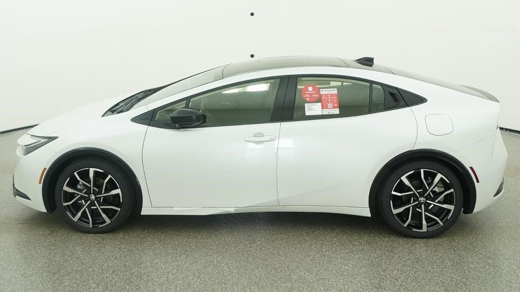 2027 Toyota Prius Plug-In Hybrid XSE