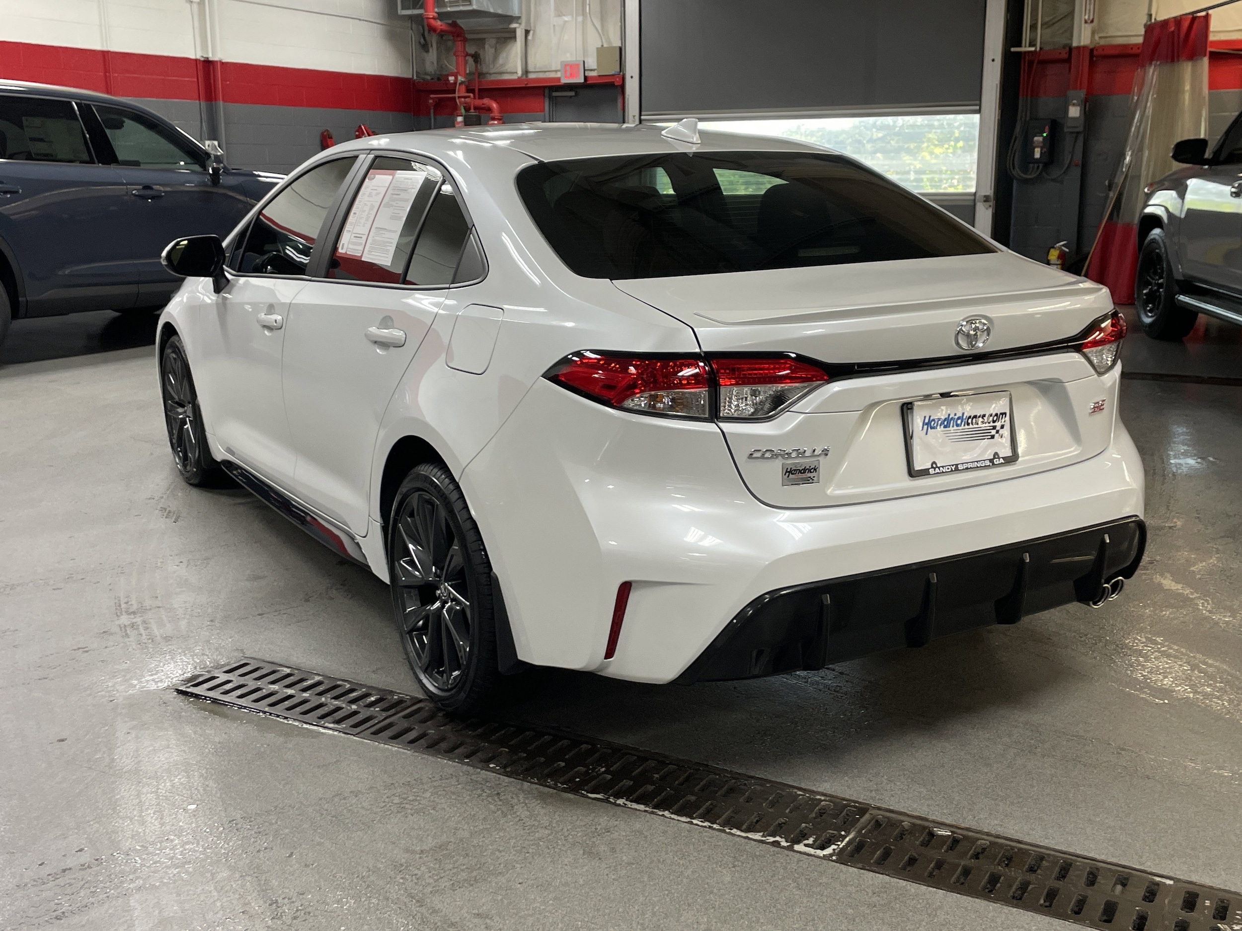 2025 Toyota Corolla SE photo 6