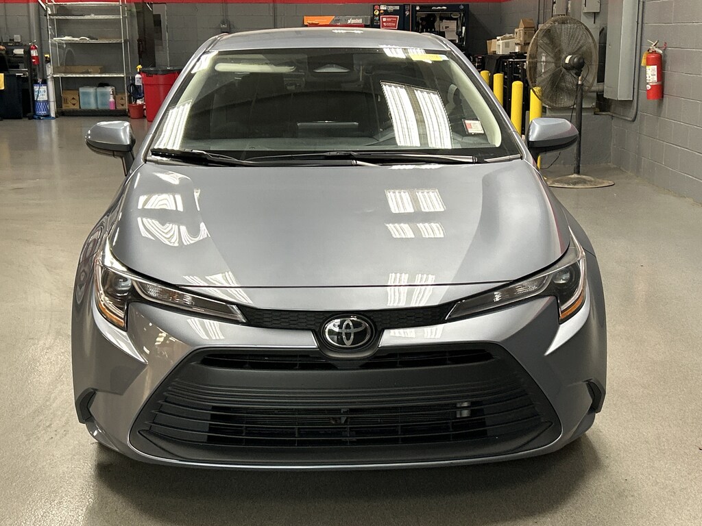 Used 2025 Toyota Corolla LE Sedan