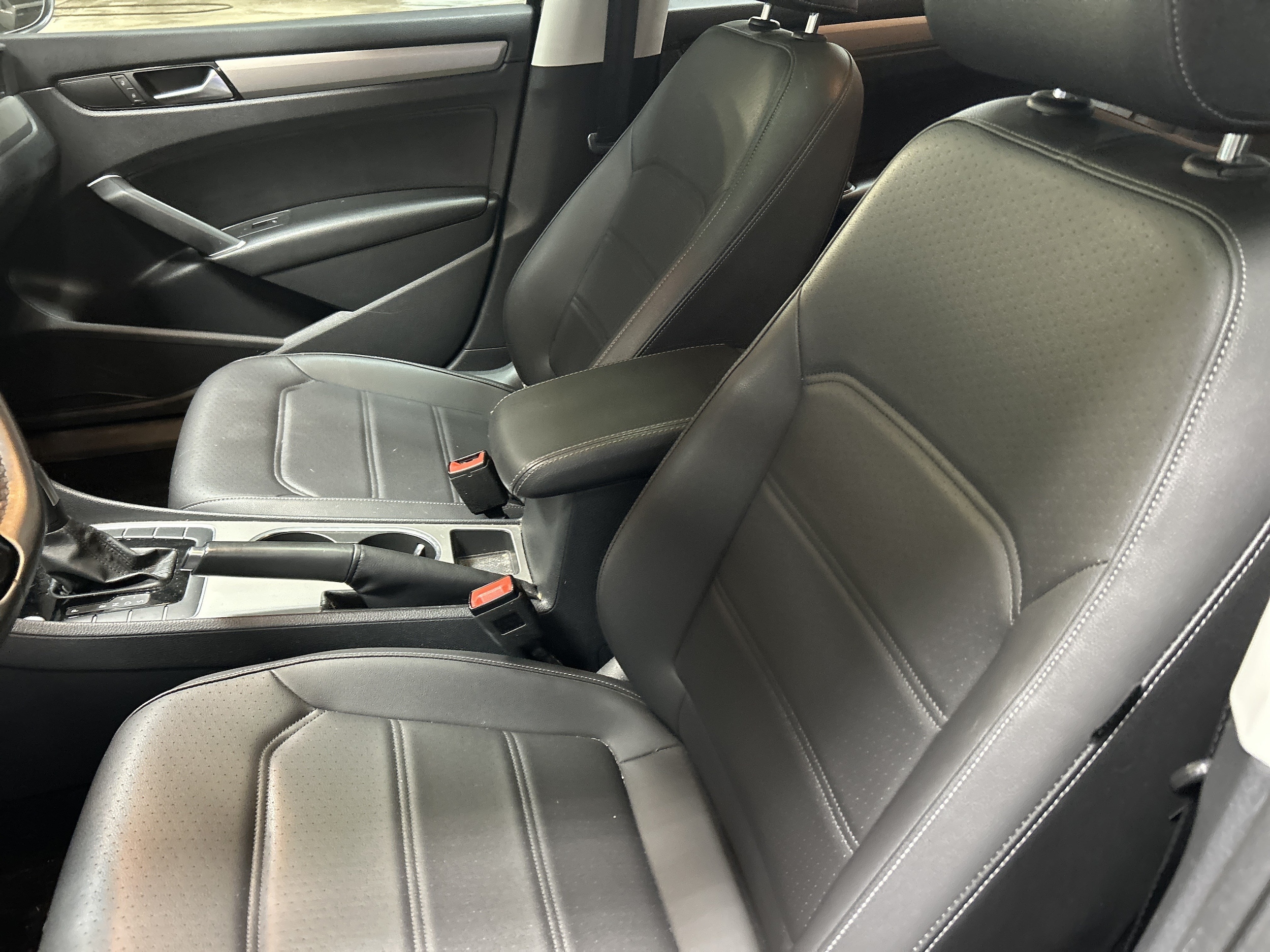Volkswagen Passat 2.0T SE
