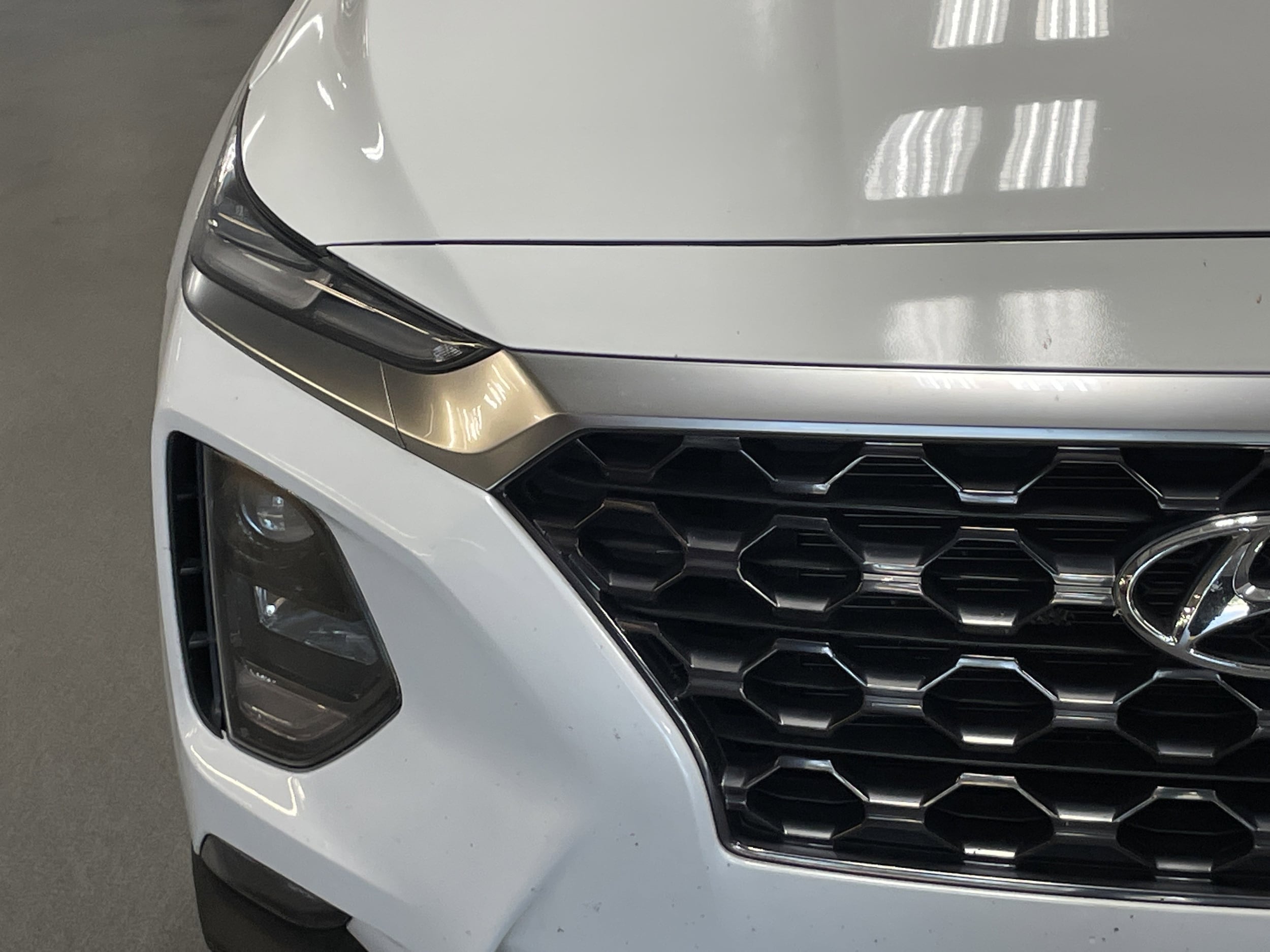 2020 Hyundai Santa Fe SEL photo 4