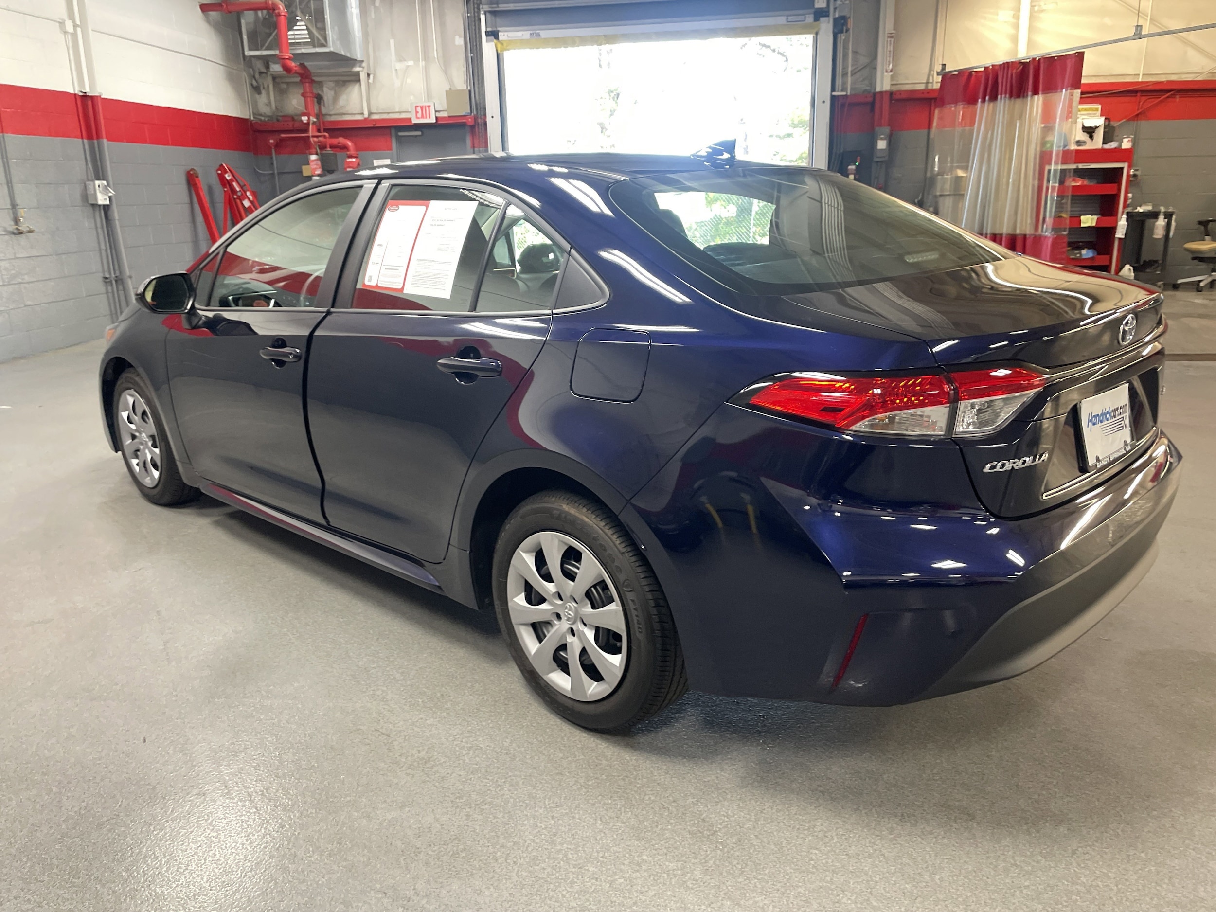 2024 Toyota Corolla LE photo 6